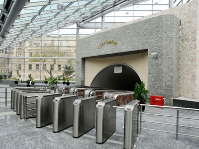 Станция метро "Ичеришехер" открылась после реконструкции [Фото]