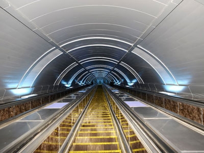 Станция метро "Ичеришехер" открылась после реконструкции [Фото]