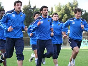 Сборная Азербайджана по футболу отправляется в Дубаи
