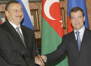 Президенты Азербайджана и России подписали договор о государственной границе и соглашение об увеличении поставок газа в 2011-2012 году