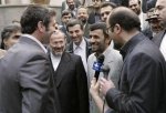 Ахмадинеджад попрощался с британскими моряками